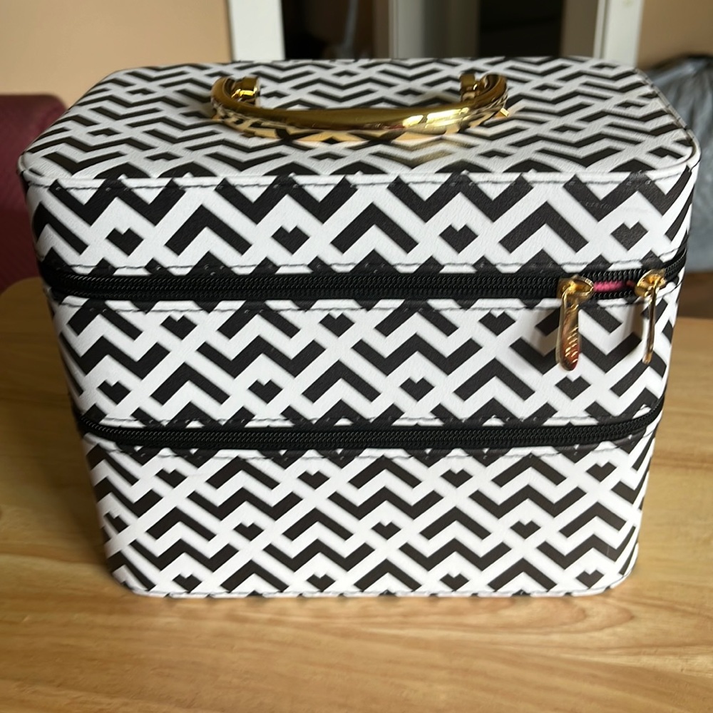 Makeup case